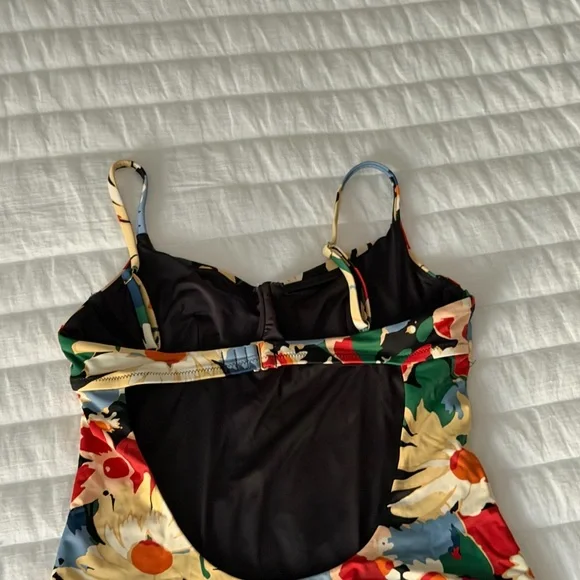 Madewell One Piece Bathing Suit - Picture 3 of 3